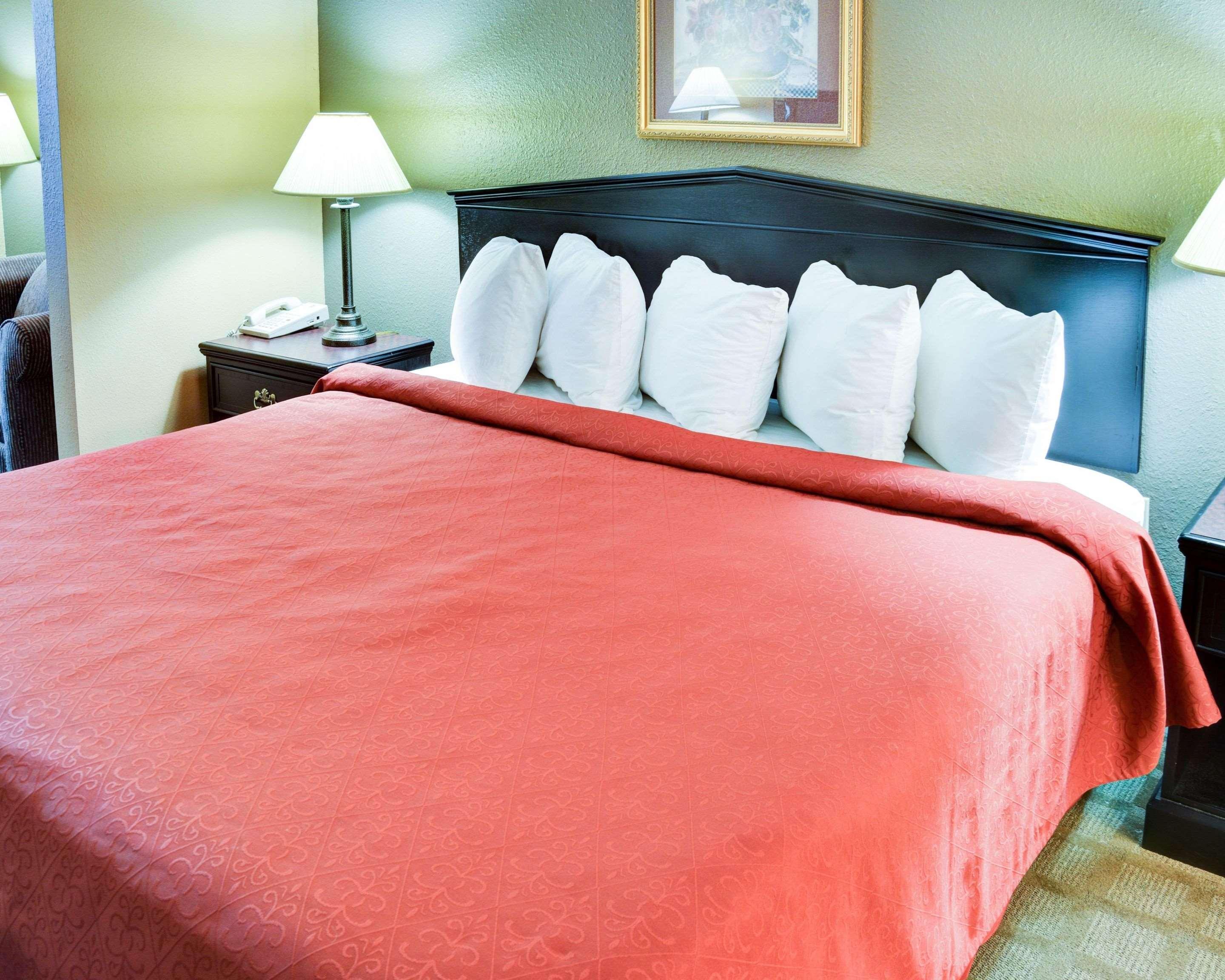 Quality Inn & Suites Hot Springs-Lake Hamilton מראה חיצוני תמונה