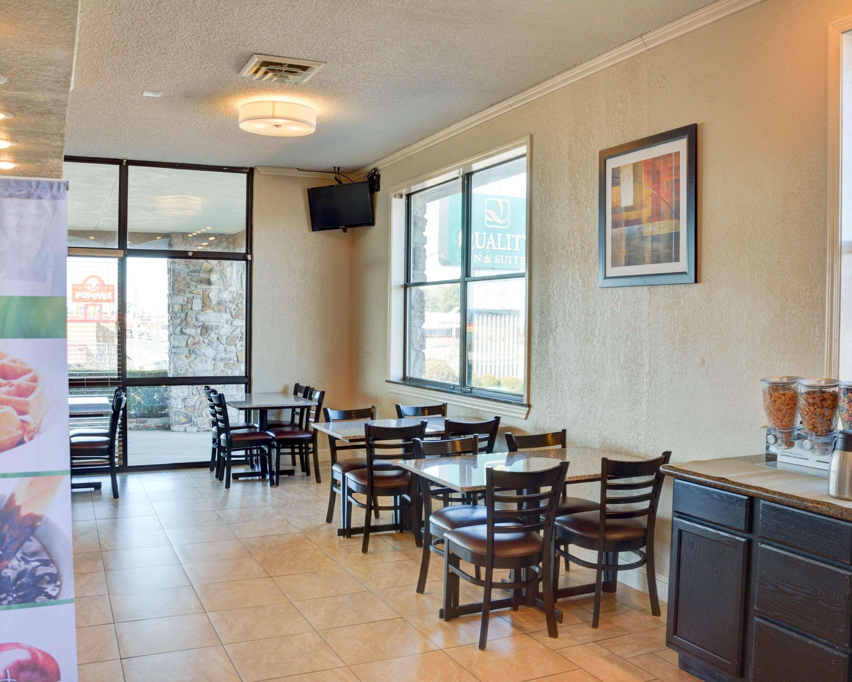 Quality Inn & Suites Hot Springs-Lake Hamilton מראה חיצוני תמונה