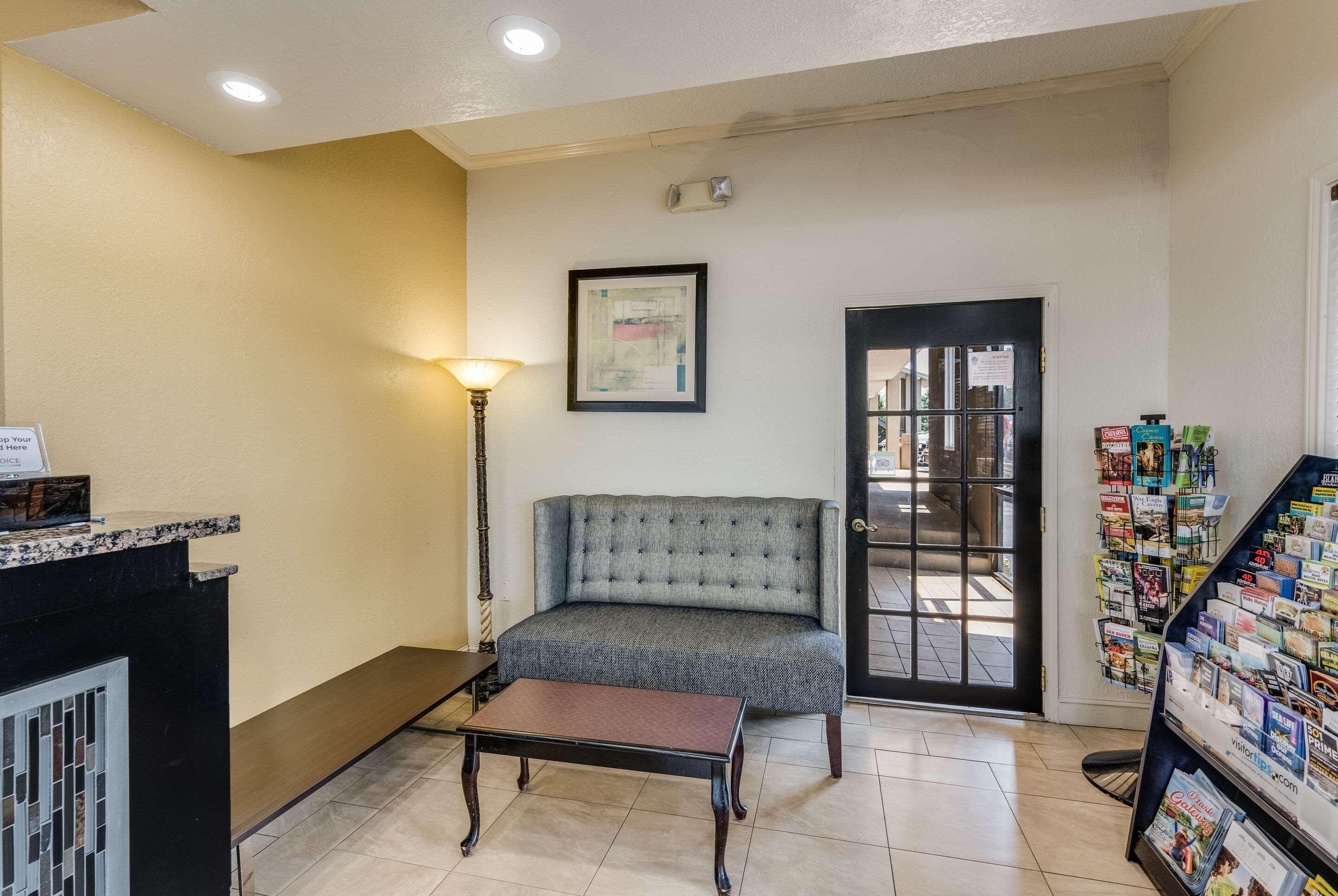 Quality Inn & Suites Hot Springs-Lake Hamilton מראה חיצוני תמונה