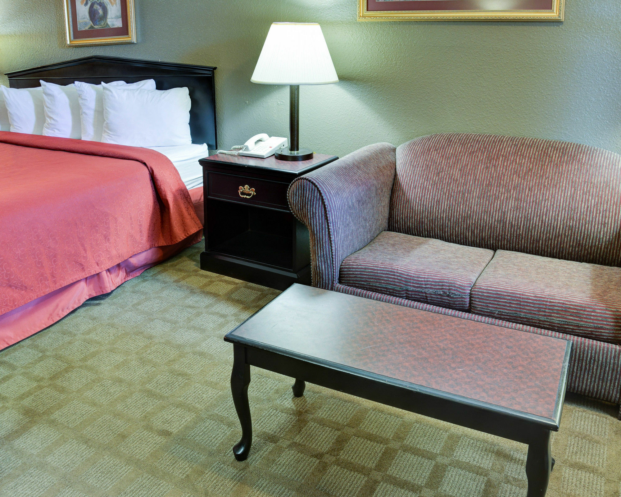 Quality Inn & Suites Hot Springs-Lake Hamilton מראה חיצוני תמונה